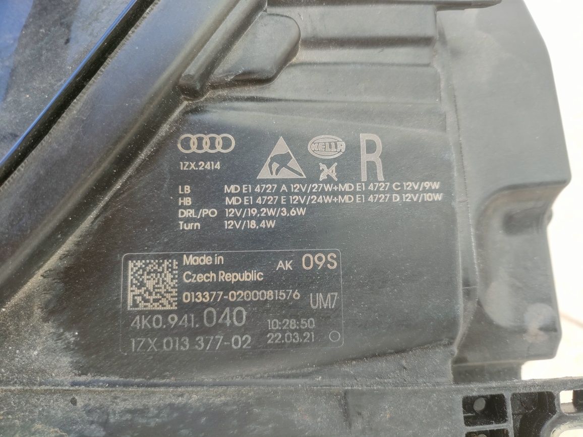 Audi A6 Avant 40 (C8) Ótica farol direito Original FULL LED