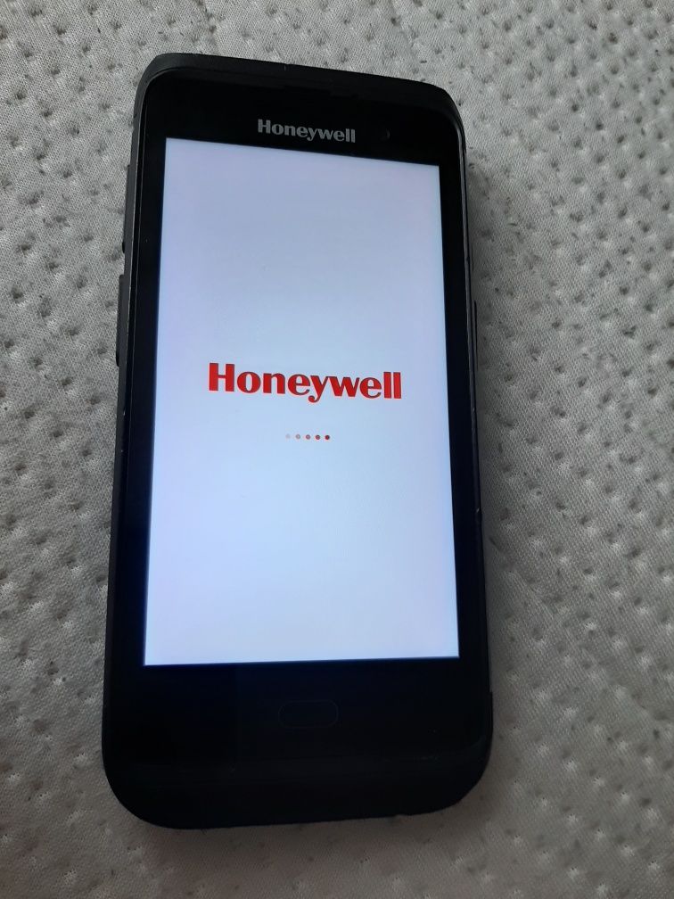 Skaner kodow  kreskowych Honeywell z funkcja telefonu mozna dzwonic