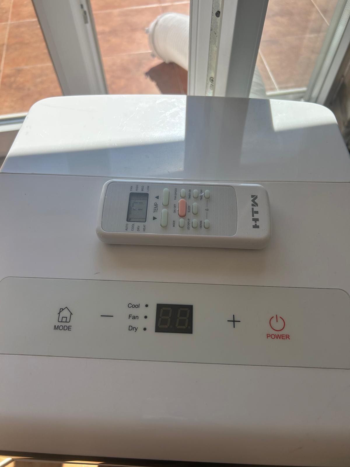 Ar Condicionado Portátil HTW PC-020P33 – Excelente Estado