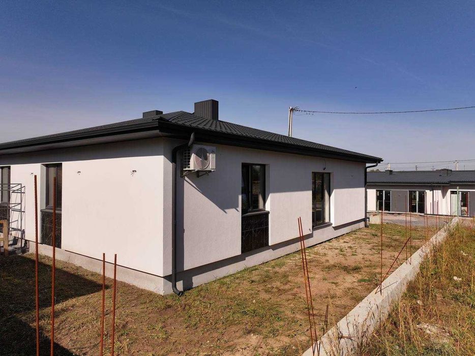 Продам двоян площею 80,3 кв.м на ділянці 2,5 сотки