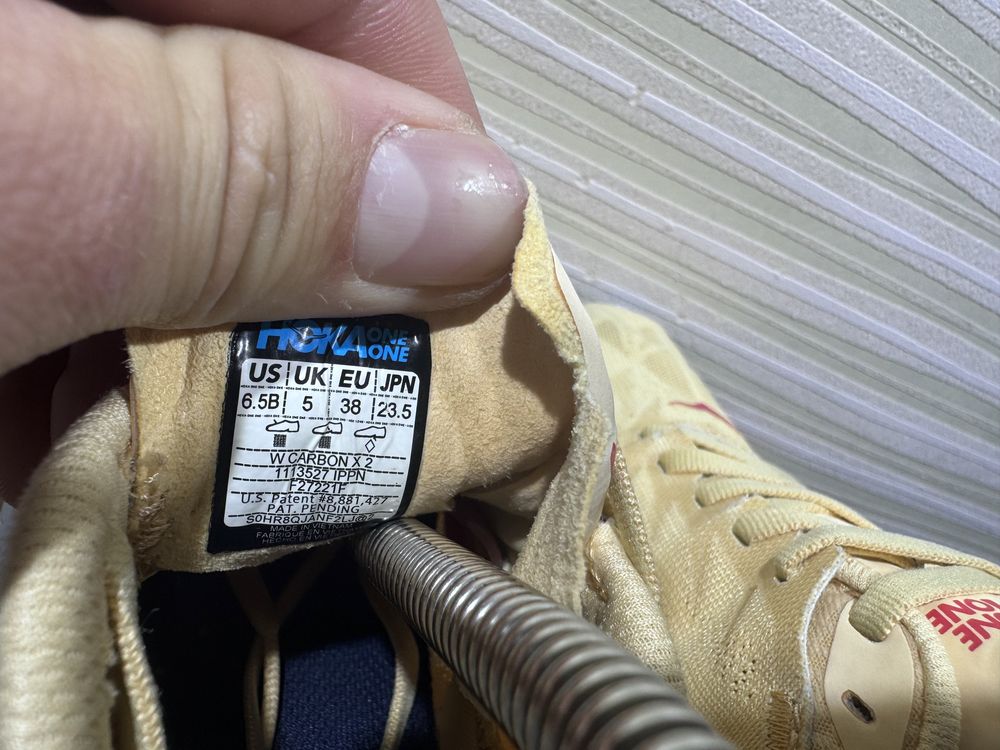 Кроссовки Hoka One One Carbon X 2 Розмір 38 Original Взуття