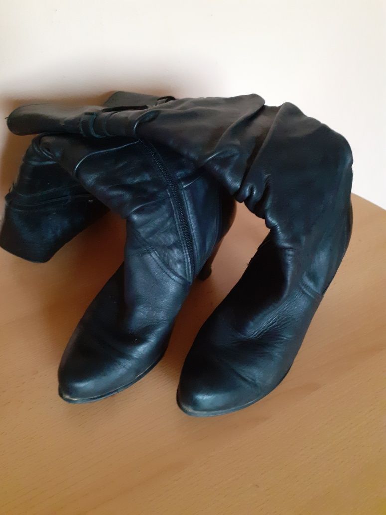Buty zimowe damskie