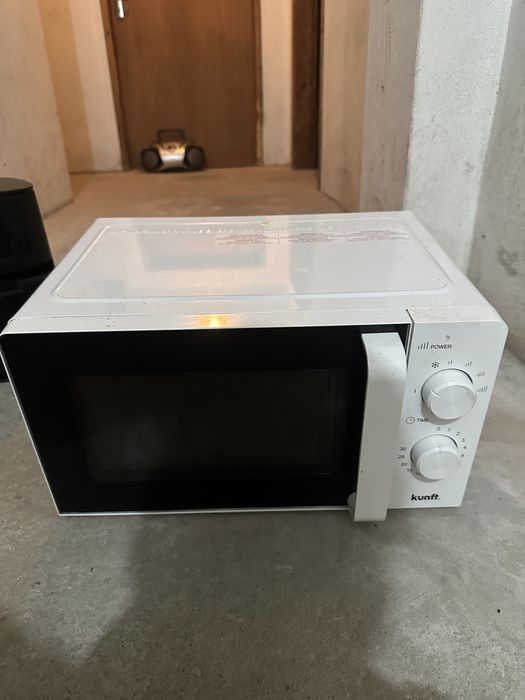 Microondas e airfryer os dois por 50€