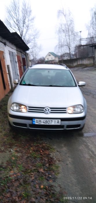 Продам Фольксваген Гольф 2000 р , газ.бенз.