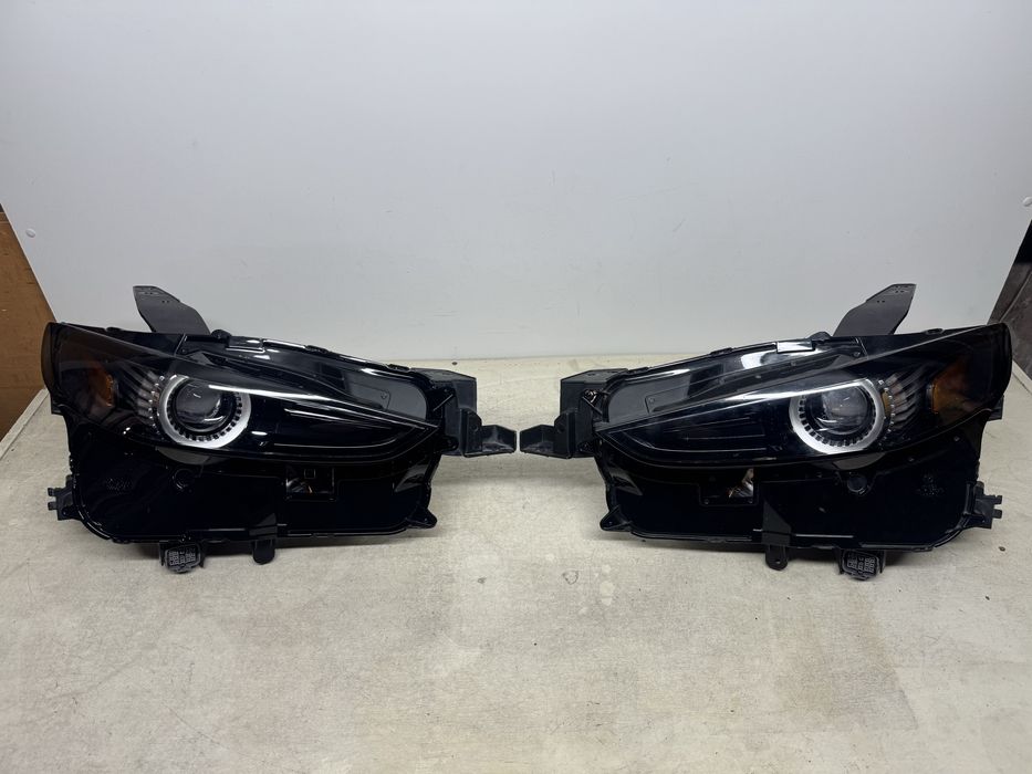 Фара левая правая mazda cx30 2020-23 (13 пинов)