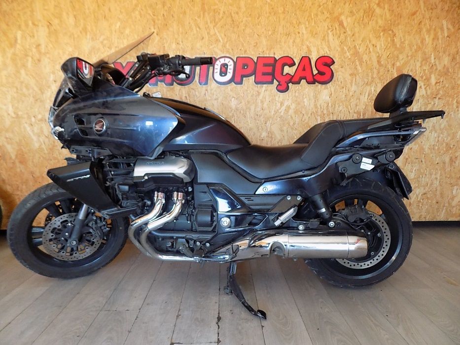 Honda CTX 1300 para peças