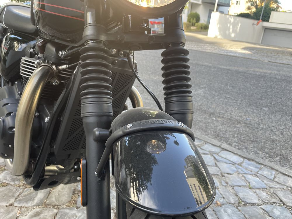Triumph bonneville