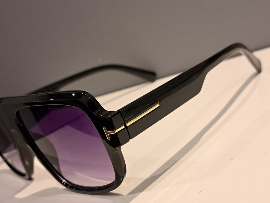 TOM FORD czarne okulary przeciwsłoneczne fioletowe szkła nowe filtr uv