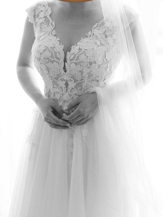 Suknia Ślubna firmy Sabe + dwa welony (krótki i długi)