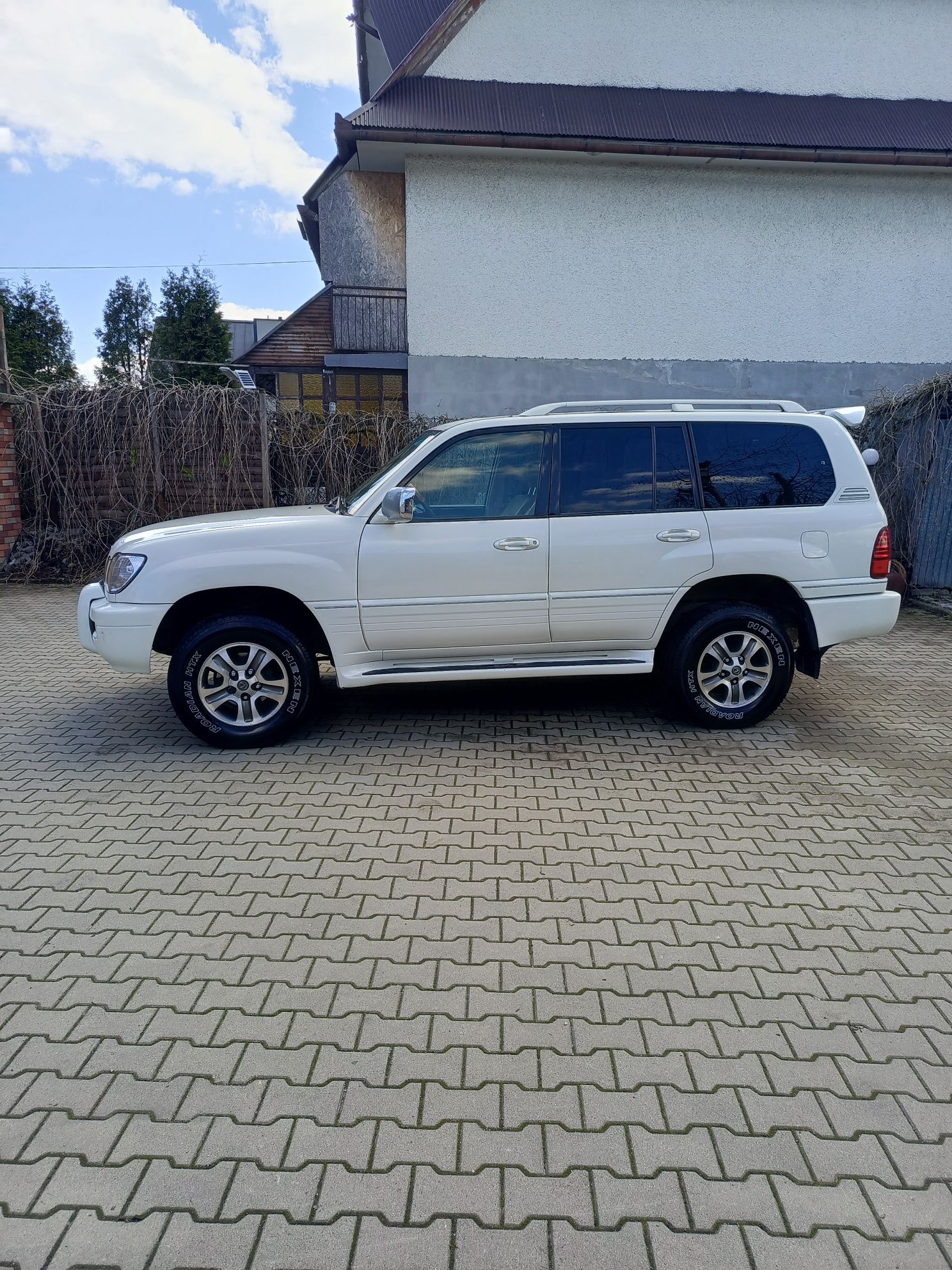 Lexus LX 470 V8 4x4 terenowy SUV
