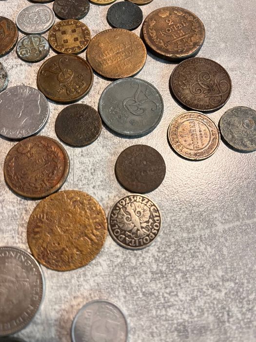 Монети світу колекція