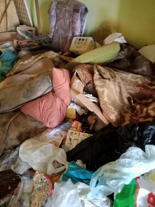 Opróżnianie Mieszkań Domów Wywóz Mebli Śmieci Mieszanych Przeprowadzki