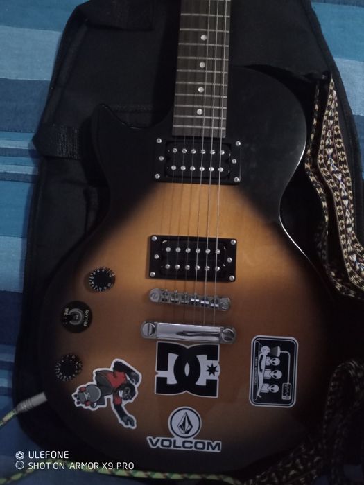 Guitarra esquerdo combo