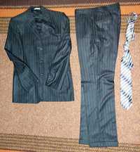 Чоловічий класичний костюм, піджак, штани та галстук