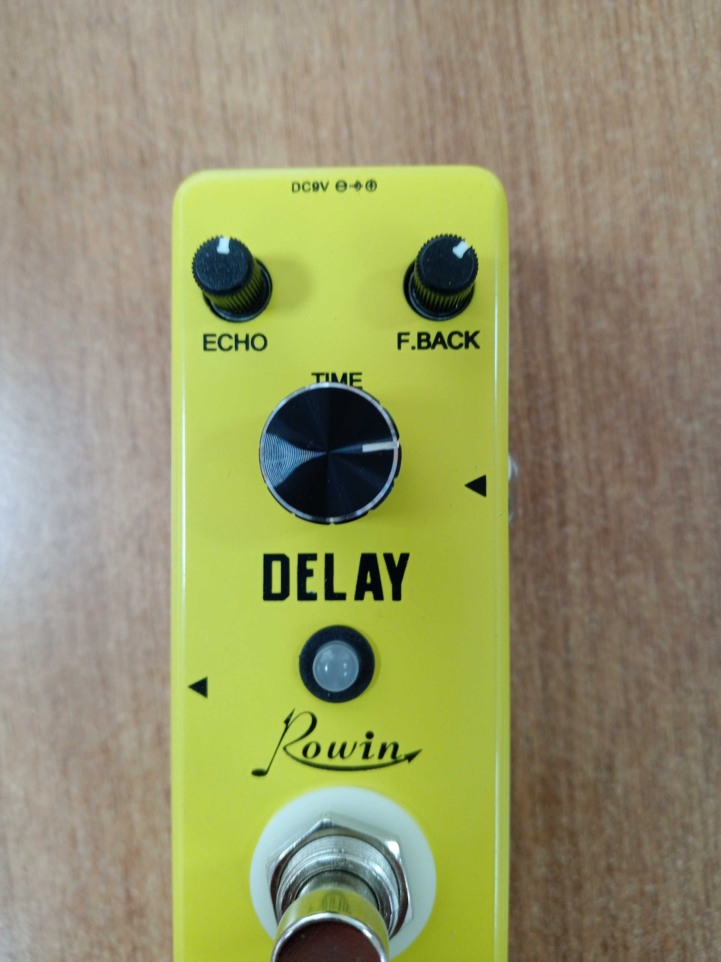 Efekt gitarowy Rowin Delay