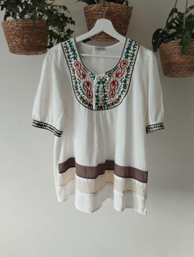 Wiosenna, letnia bluzka z haftami, boho, zwiewna r. 40/42 Island Girl