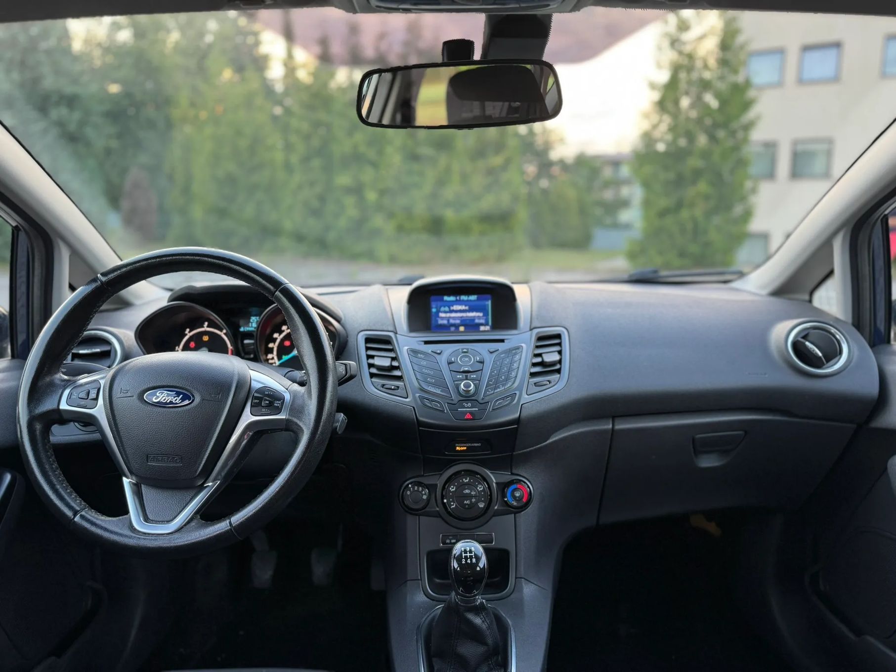 Ford Fiesta Ford Fiesta Style SYNC 1.6 TDCi 95KM, Navi, Hak, nowy rozrząd