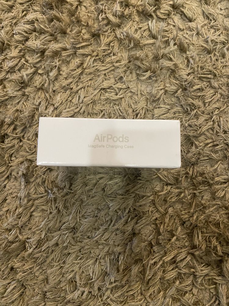 Airpods 2 com carregador MagSafe