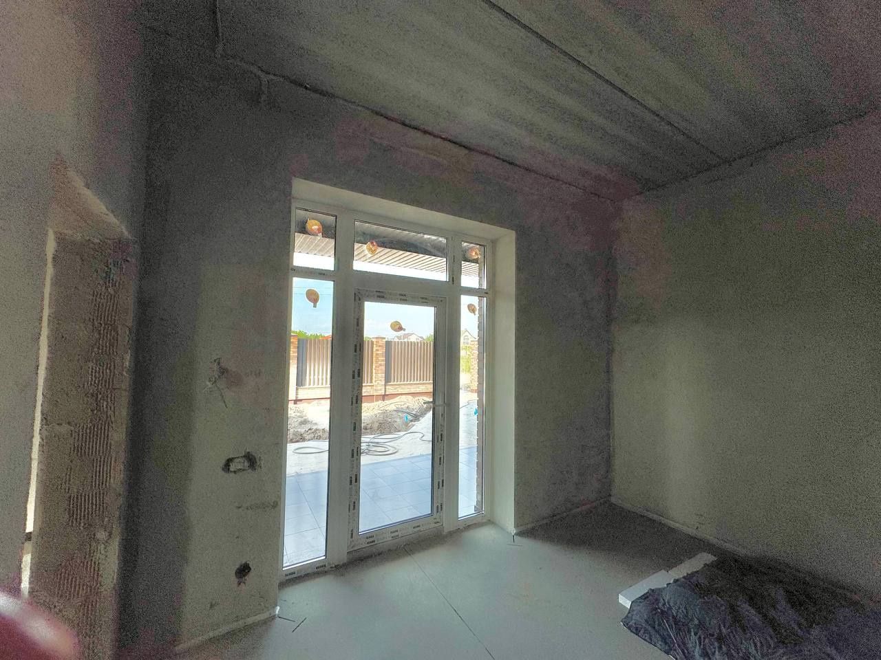 Бездоганний будинок в передмісті Києва