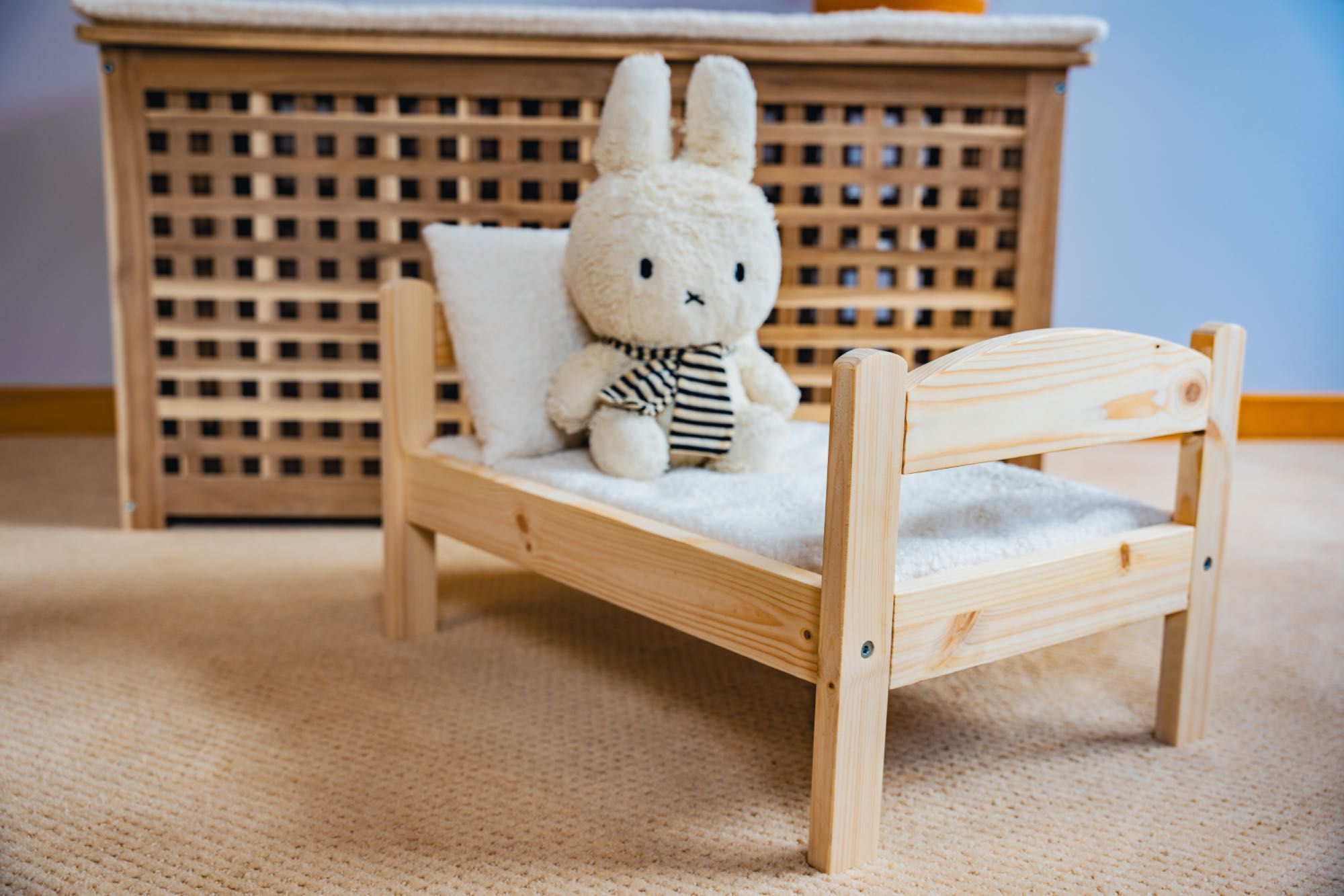 Cama de madeira para animais / Wooden Pet Bed
