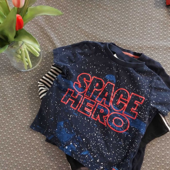 Zestaw ubrań rozmiar 98-104 Spodnie, koszulka, sweter, dżinsy ZESTAW3