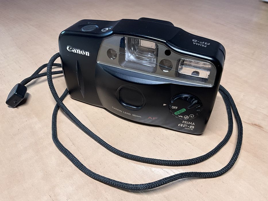 Плёночный фотоаппарат Canon Prima AF-8.