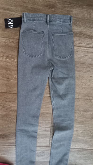 Нові джинси Zara для дівчинки