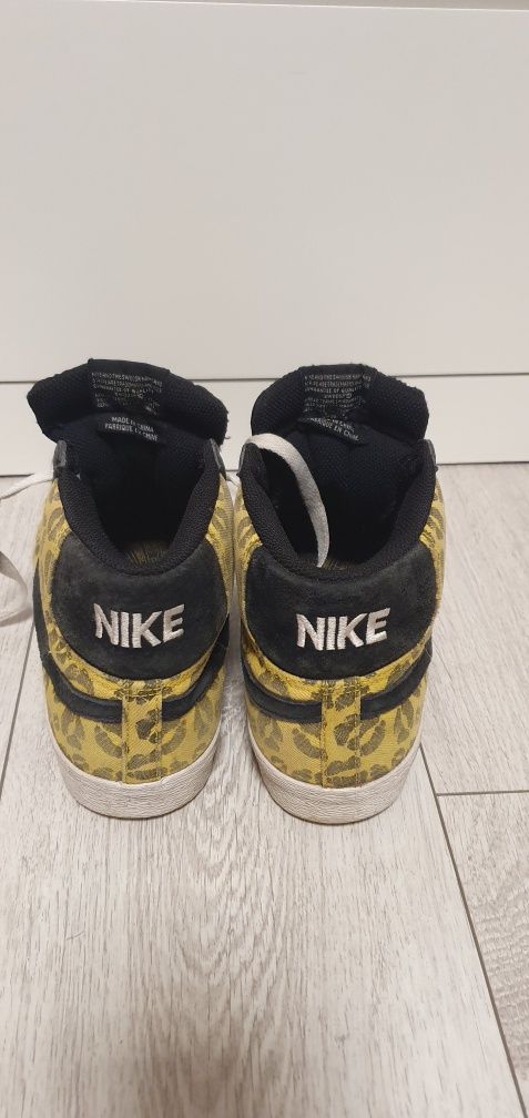 NIKE BLAZER SB Gold Kisses męskie rozmiar 43 wkładka 27,5cm stan dobry