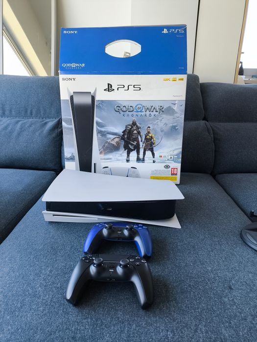 Play Station 5 como nova com Dois Comandos