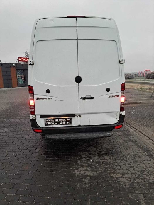 Mercedes Benz.  313 cdi