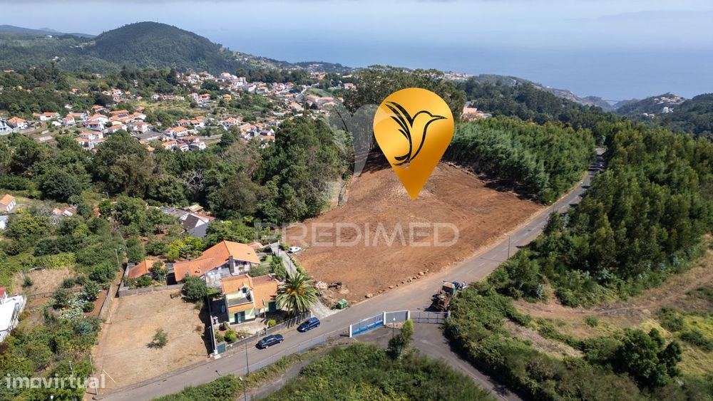 Terreno loteado na Camacha – 5 lotes com possibilidade de construir...