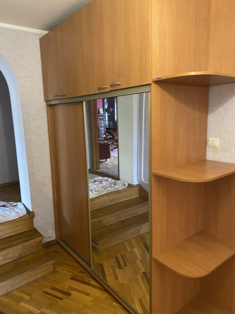 Продам бильця кроваті і шкаф купе