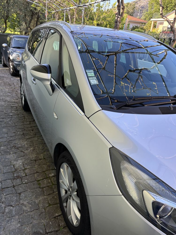 Opel Zafira executive