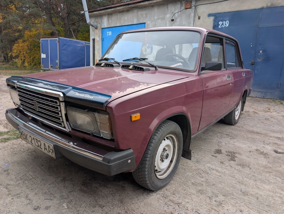 Автомобіль ВАЗ 2107