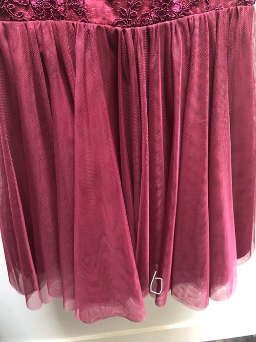 Bordowa sukienka manifesto tiul koronka