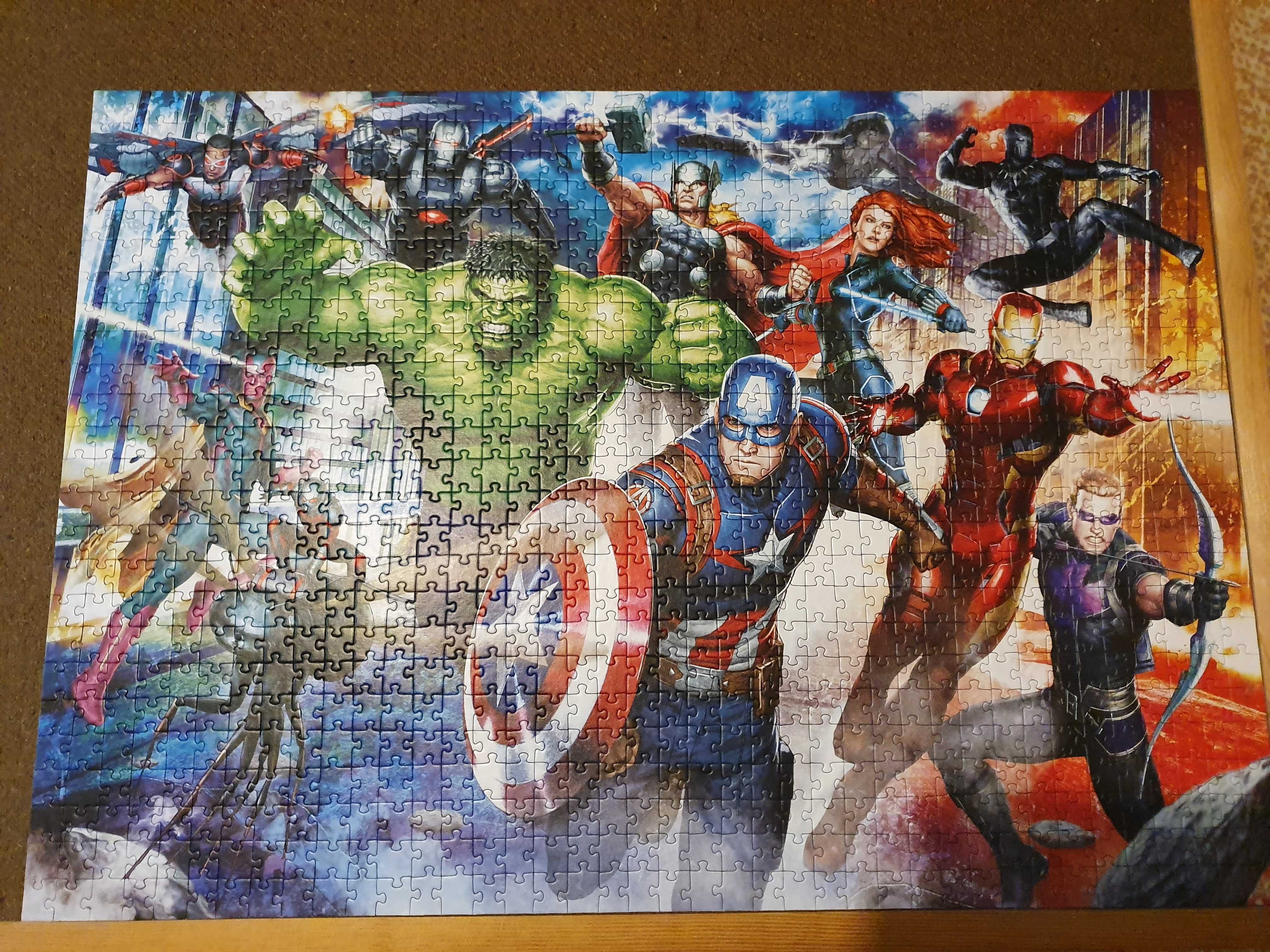 Puzzle Trefl Avengers 1000el. Stan idealny jak nowe