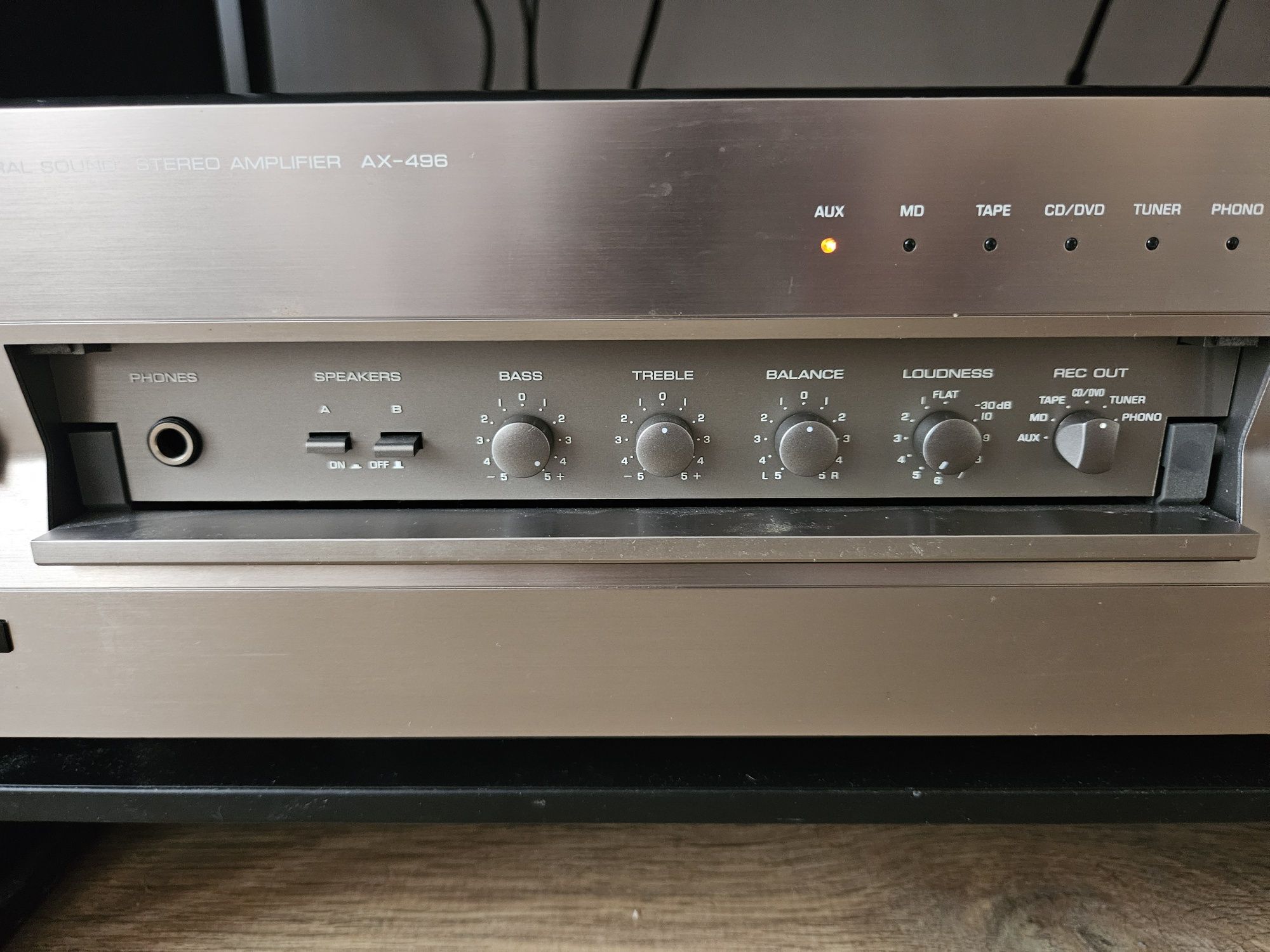 Wzmacniacz Yamaha AX 496 srebrna