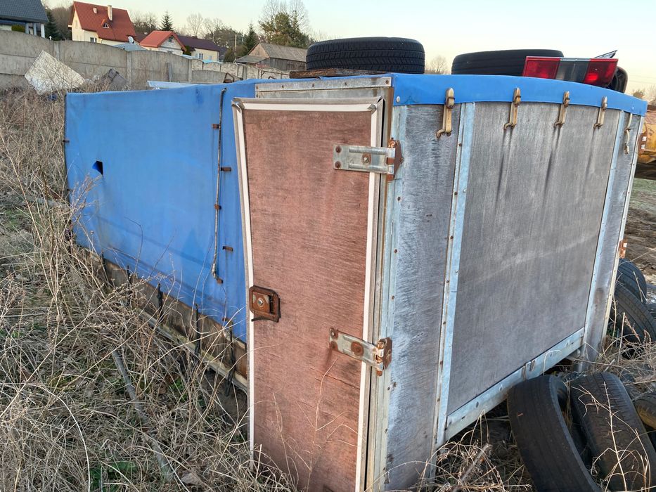 Skrzynia ładunkowa paka ducato boxer ze schowkami i plandeką