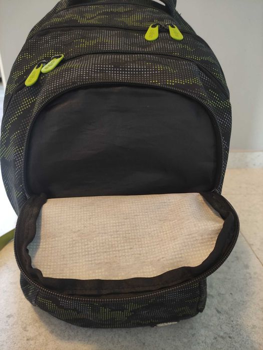 Plecak szkolny trzykomorowy