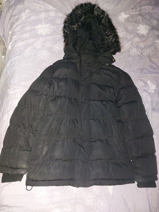 Продам зимнюю куртку.