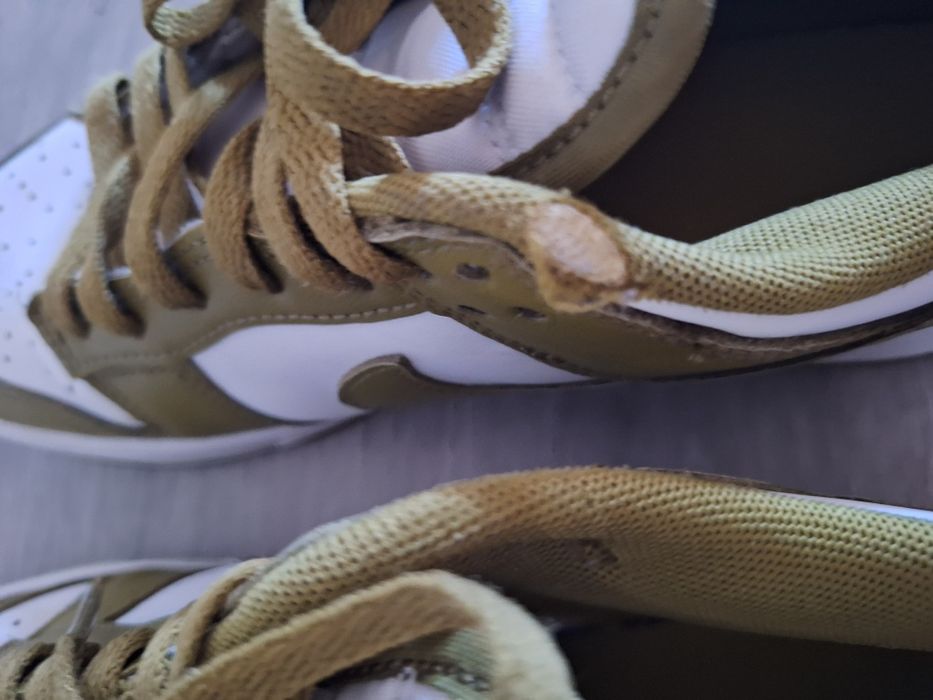 Tenis  em perfeito estado so uma marca