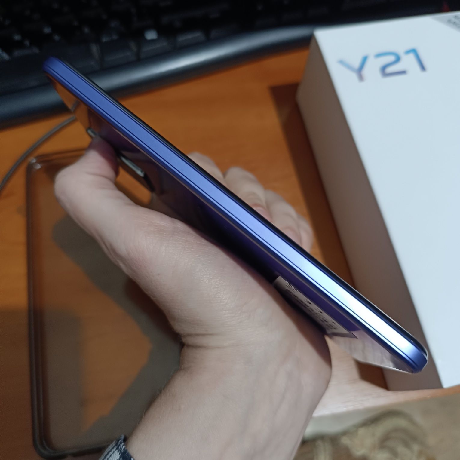 Vivo Y 21 4/64 Гб, NFC ,быстрая зарядка, 5000 мАч