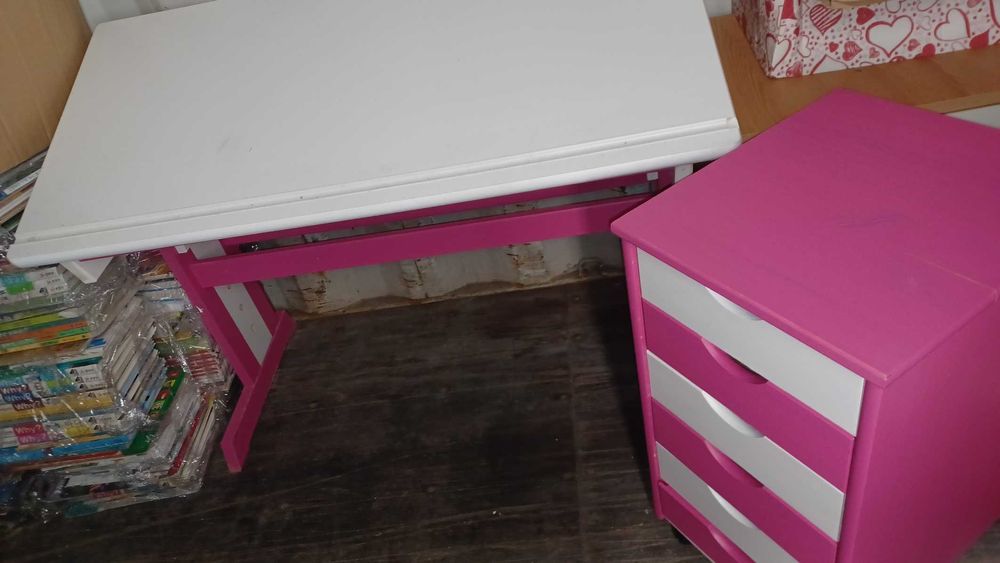 Biurko dziecięce + box z szufladami