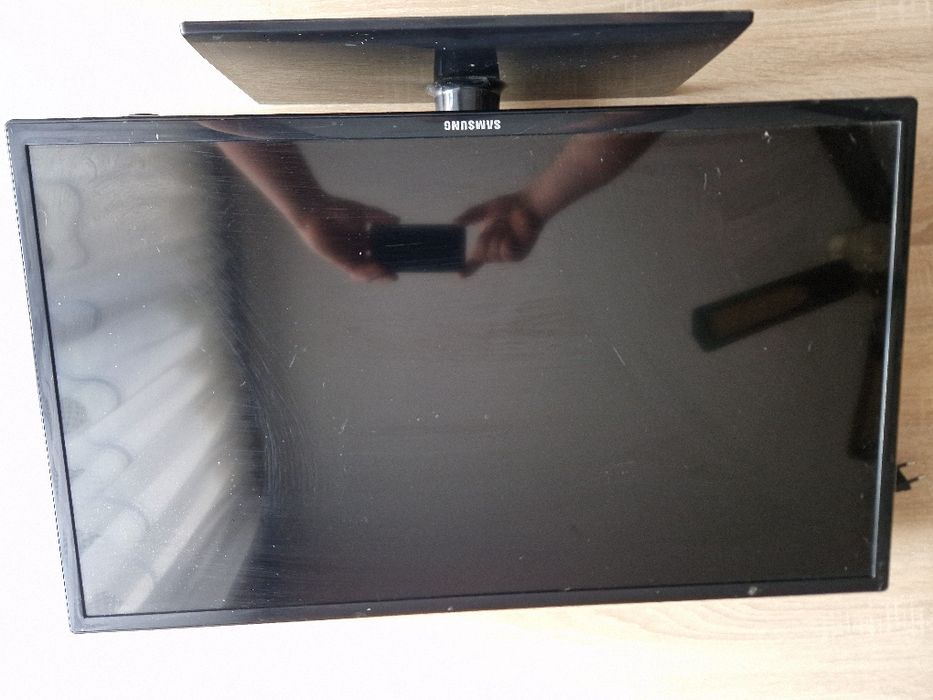 Telewizor samsung 32cale  z dekoderem dvbt2