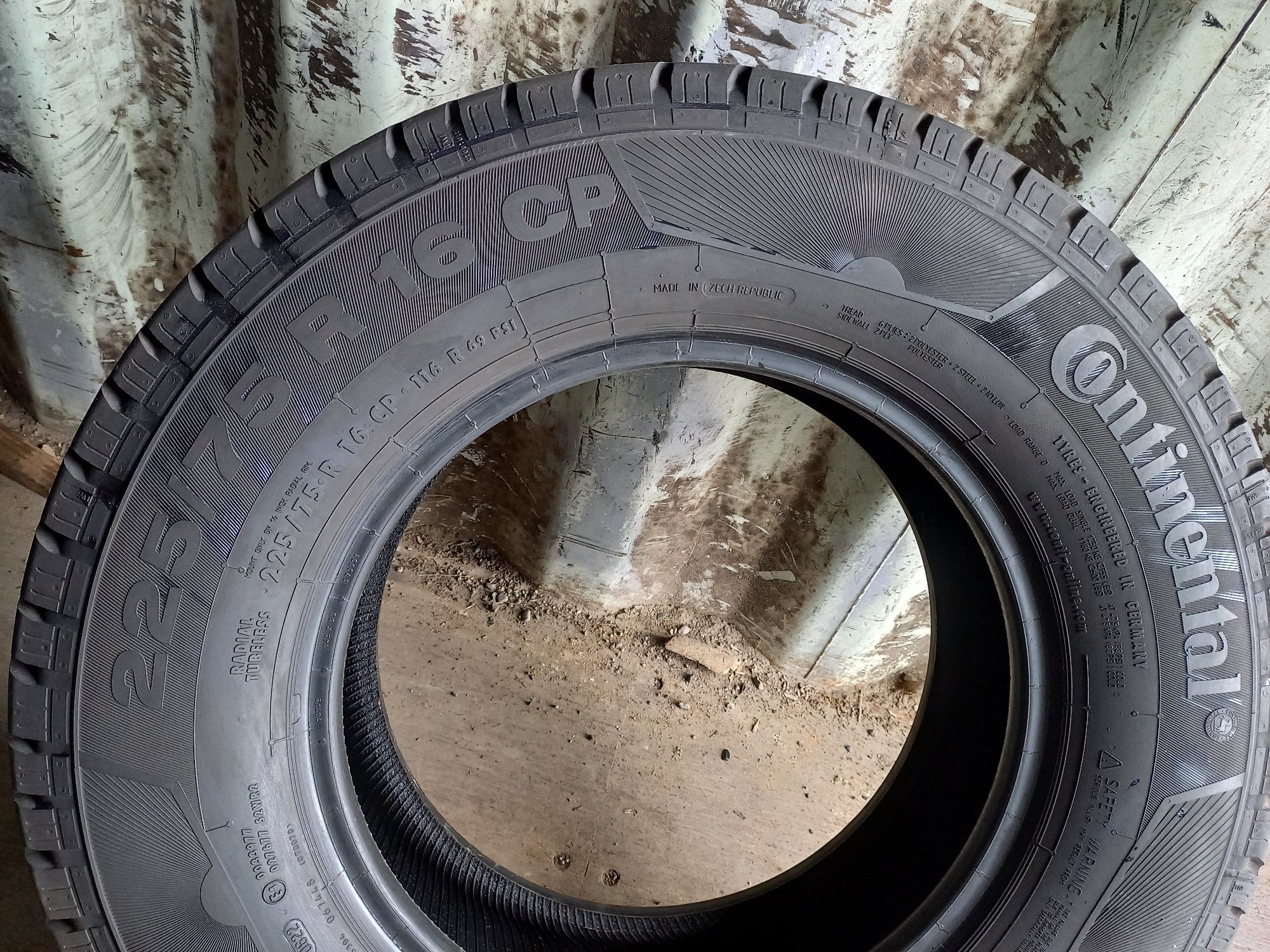 225/75 R16 "C" Continental вантажна