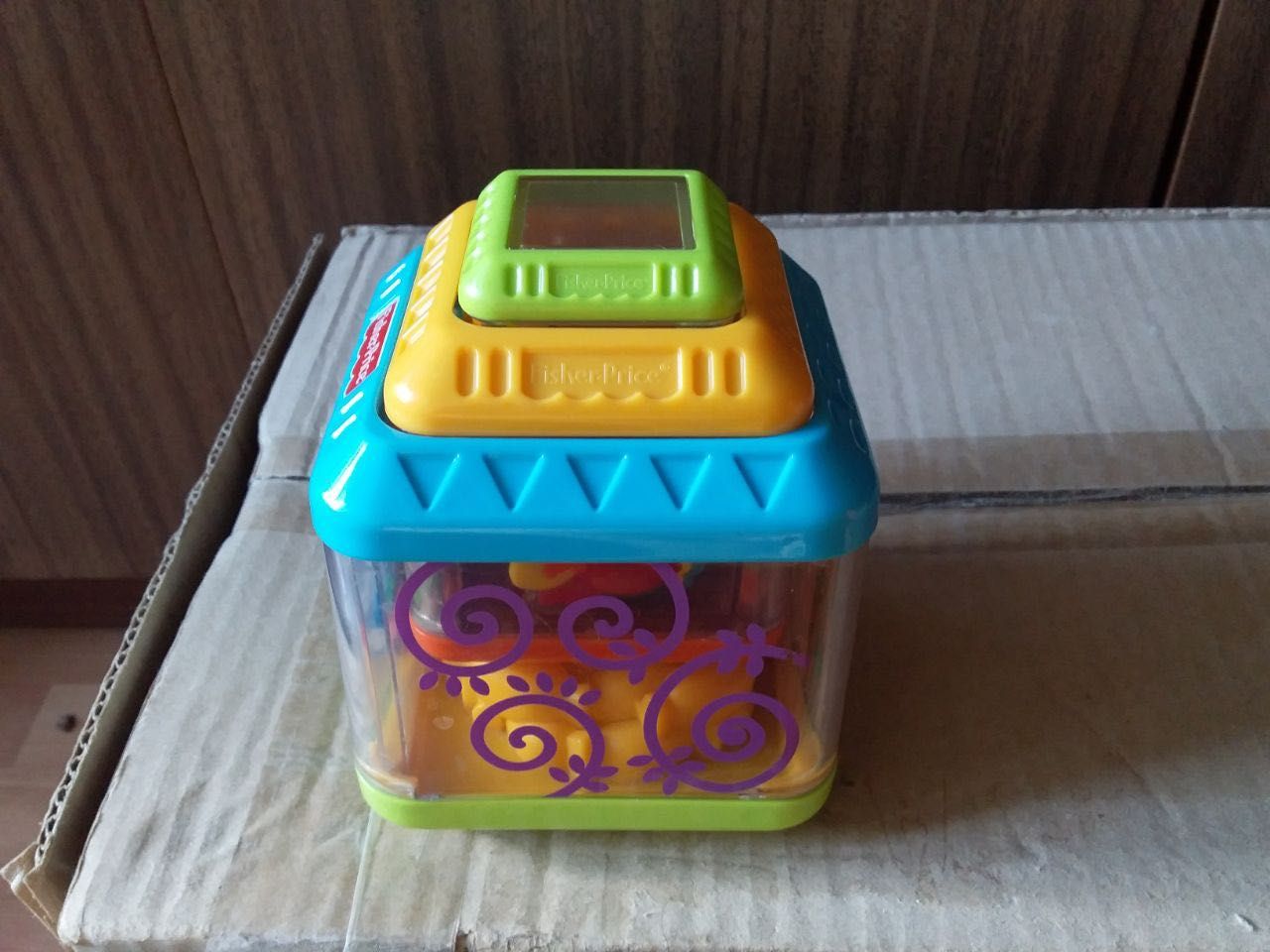 Fisher price пірамідка