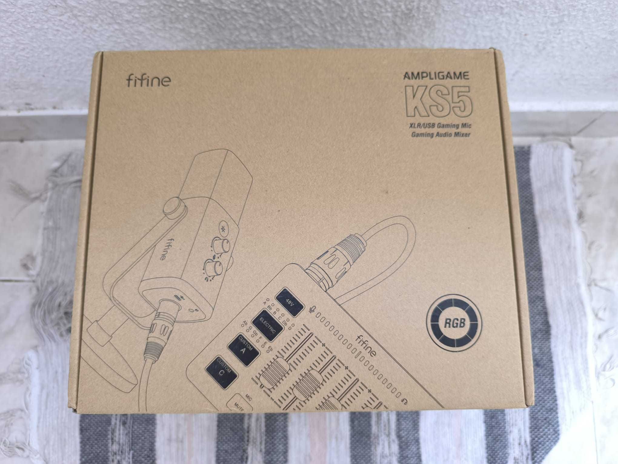 Microfone Fifine K669 (USB) + Mixer de Áudio Fifine (XLR)