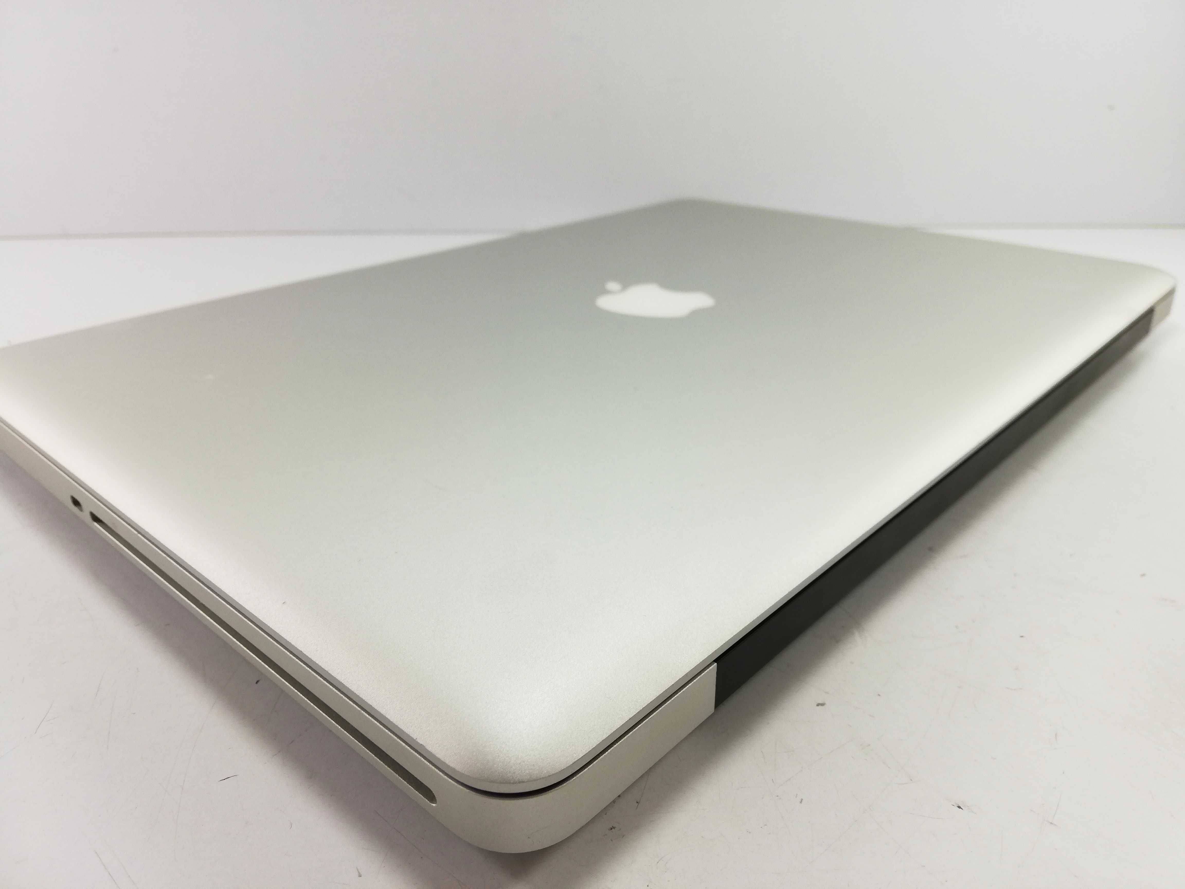 laptop apple macbook pro A1286 I7 8GB RAM