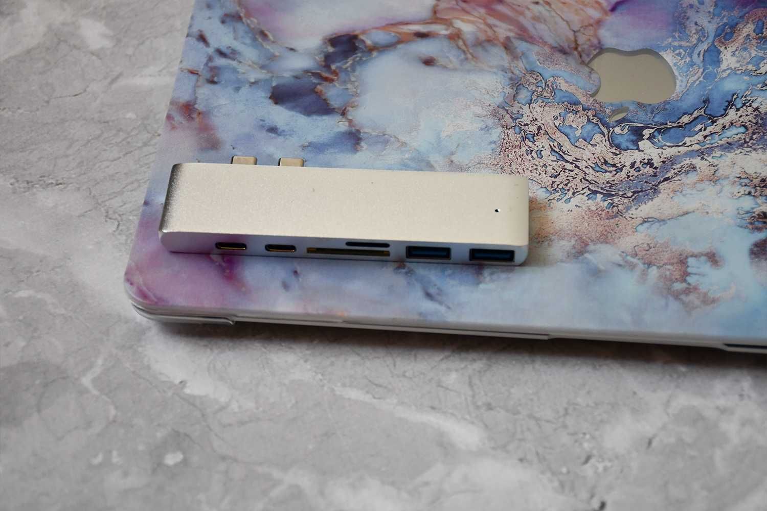 Laptop Macbook AIR 13 M1 8GB 512SSD + ETUI + Adapter