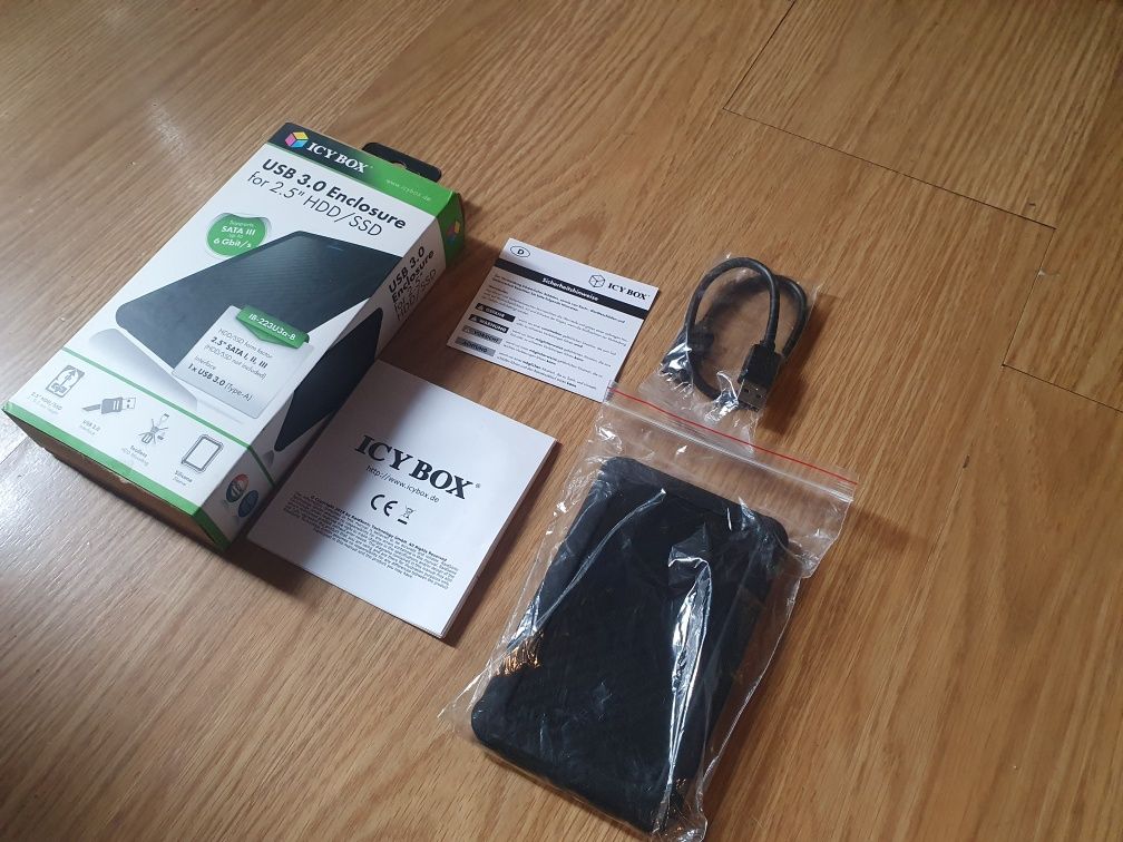 Dysk przenośny  1TB HDD nowoczesny do konsoli kazdej telewizora laptop